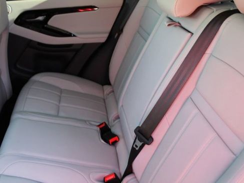 Used 2025 Land Rover Range Rover Evoque S image 5