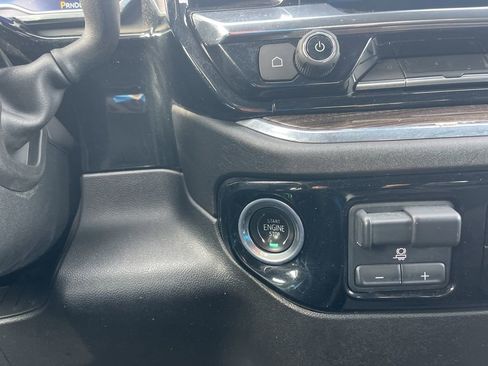 Used 2024 Chevrolet Silverado 2500 LT w/ Convenience Package image 19