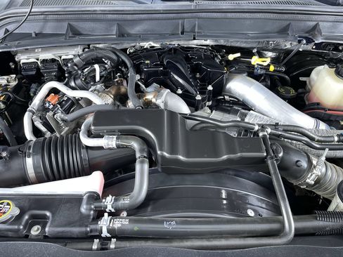 Used 2016 Ford F250 XLT AWD/4WD image 28