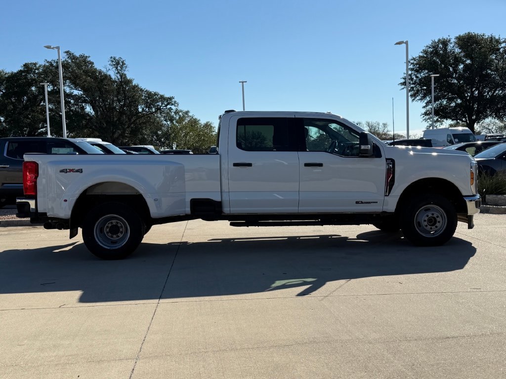 Used 2026 Ford F350 XLT AWD/4WD image 5