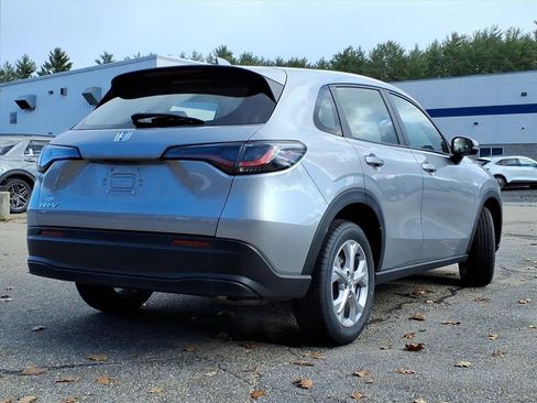 Used 2023 Honda HR-V LX image 3