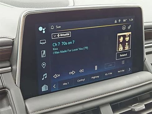 Certified 2024 Chevrolet Suburban High Country w/ Advanced Technology Package image 19