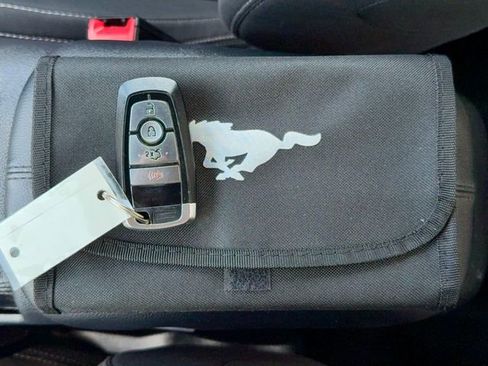 Used 2021 Ford Mustang Coupe RWD image 30