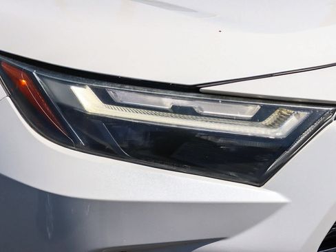 Used 2022 Toyota RAV4 XSE AWD/4WD image 4