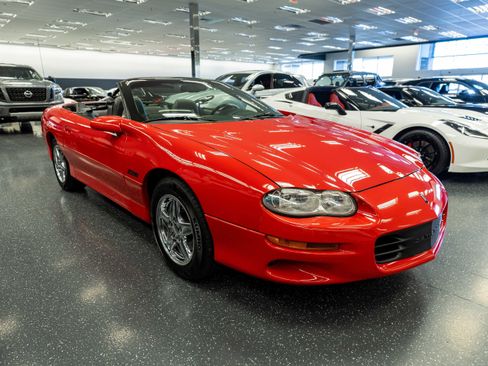 Used 1998 Chevrolet Camaro Z28 RWD image 15