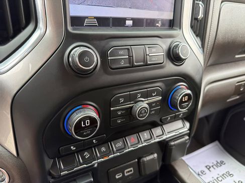 Used 2020 Chevrolet Silverado 1500 RST AWD/4WD image 28