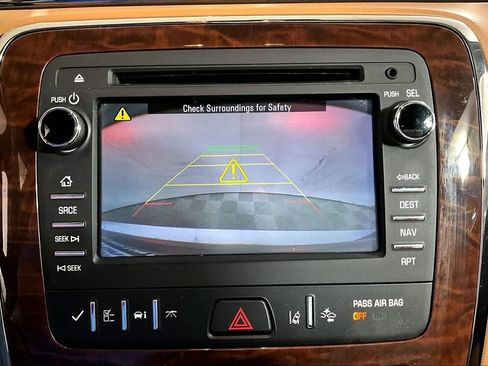 Used 2015 Buick Enclave Premium w/ Experience Buick Package FWD image 21