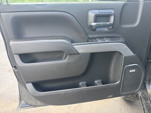 Used 2018 Chevrolet Silverado 1500 LTZ Z71 w/ LTZ Plus Package AWD/4WD image 15