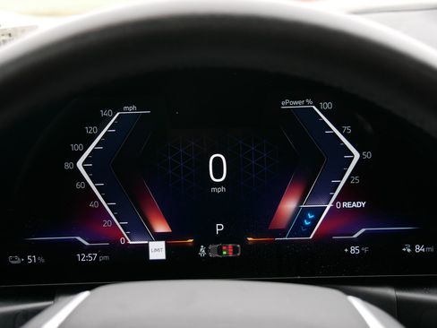 Used 2023 BMW i4 eDrive35 w/ Premium Package RWD image 17