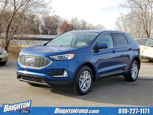 Used 2024 Ford Edge SEL w/ Convenience Package image 2