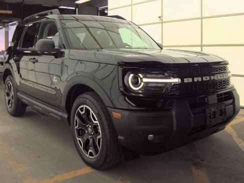 Used 2025 Ford Bronco Sport Outer Banks w/ Outer Banks Tech Package+ image 2