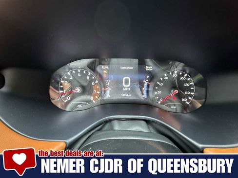 Used 2025 Jeep Compass Limited AWD/4WD image 15