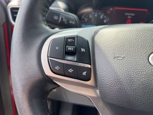 Certified 2023 Ford Explorer XLT w/ Equipment Group 202A AWD/4WD image 9