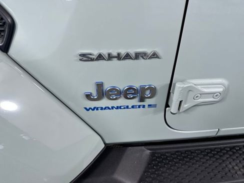 Used 2023 Jeep Wrangler Unlimited Sahara w/ Cold Weather Group image 10