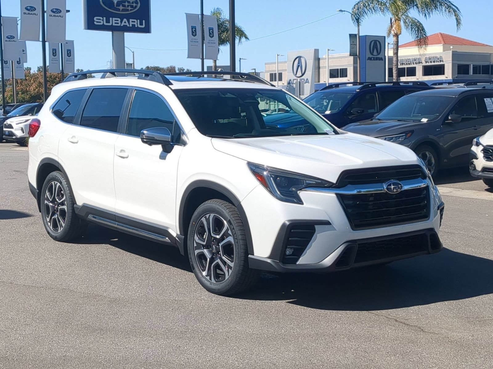 Used 2023 Subaru Ascent Limited w/ Technology Package AWD/4WD image 7