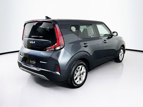 Used 2025 Kia Soul LX w/ LX Technology Package image 9