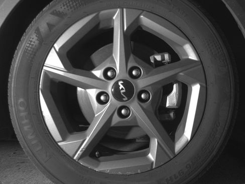 Used 2025 Kia K4 FWD image 13