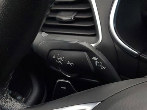 Certified 2020 Ford Edge Titanium image 17