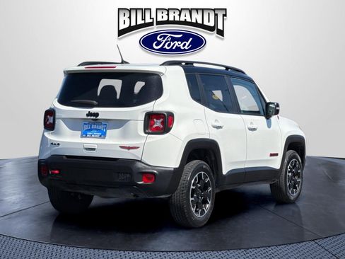 Used 2023 Jeep Renegade Trailhawk AWD/4WD image 3