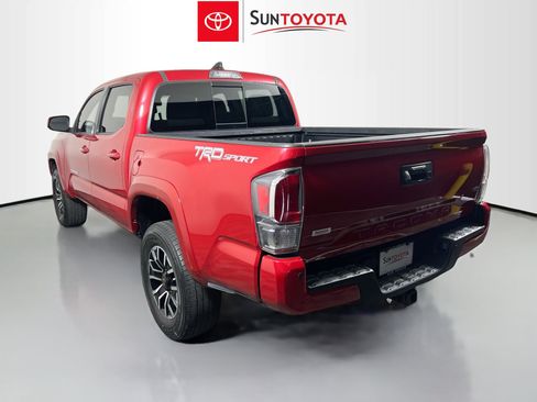 Used 2022 Toyota Tacoma TRD Sport w/ Technology Package RWD image 6