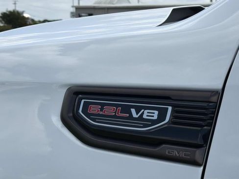 Used 2023 GMC Sierra 1500 AT4X AWD/4WD image 19