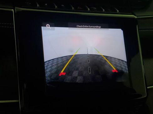 Used 2025 Jeep Grand Cherokee Laredo X image 18