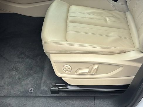 Used 2022 Audi Q5 2.0T Premium Plus AWD/4WD image 26