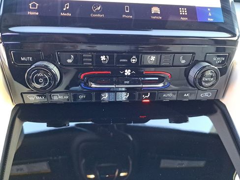 New 2025 Jeep Grand Cherokee L Limited image 10