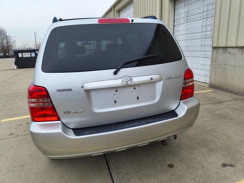 Used 2003 Toyota Highlander 4WD V6 image 2