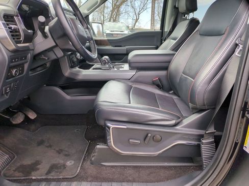 Used 2022 Ford F150 Lariat image 9