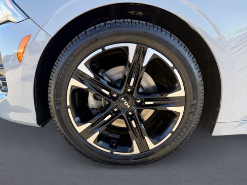 Used 2023 Kia K5 GT-Line image 9