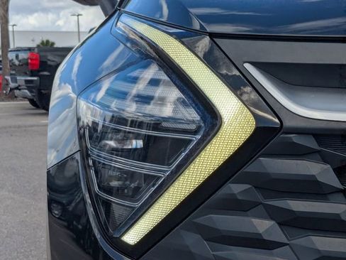 Certified 2024 Kia Sportage LX image 12