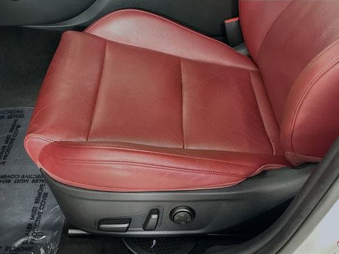 Used 2019 Kia Stinger GT1 RWD image 32