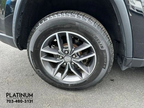 Used 2018 Jeep Grand Cherokee Limited AWD/4WD image 22