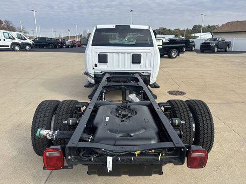 New 2026 RAM 5500 Tradesman w/ Chrome Appearance Group AWD/4WD image 2