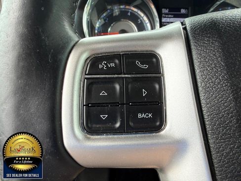Used 2015 Chrysler Town & Country Touring-L w/ Driver Convenience Group FWD image 10