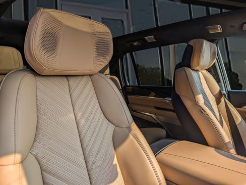 New 2026 Cadillac Escalade IQ Luxury 2 image 21