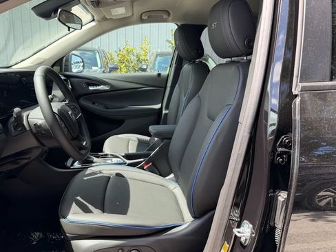 New 2026 Buick Encore GX Sport Touring w/ Comfort Package FWD image 11