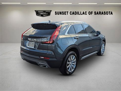 Certified 2021 Cadillac XT4 Premium Luxury image 3