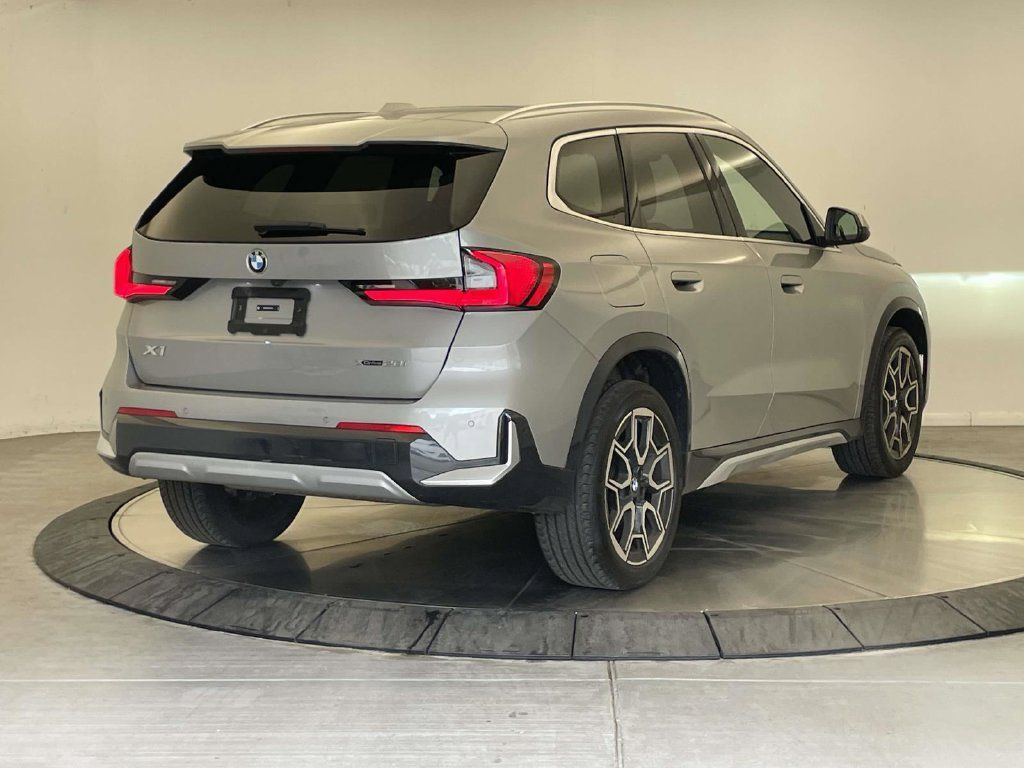 Used 2025 BMW X1 xDrive28i w/ Convenience Package AWD/4WD image 5