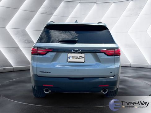 Certified 2023 Chevrolet Traverse LT FWD image 4