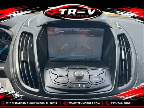 Used 2014 Ford Escape SE w/ Equipment Group 201A FWD image 19