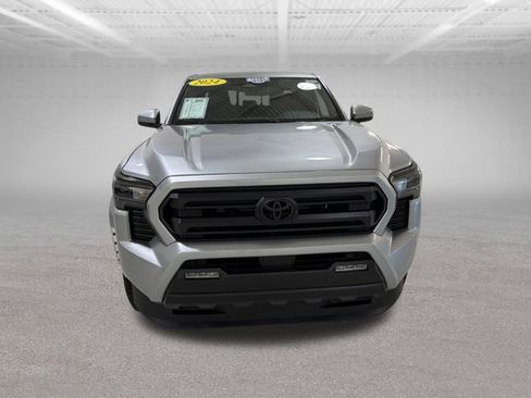 Used 2024 Toyota Tacoma SR5 AWD/4WD image 2