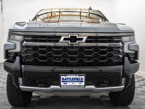 Used 2024 Chevrolet Silverado 1500 ZR2 w/ Technology Package AWD/4WD image 2