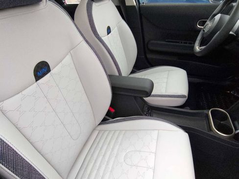 New 2026 MINI Cooper 4-Door Hardtop image 24