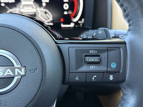 Used 2023 Nissan Rogue Platinum w/ Platinum Premium Package image 22