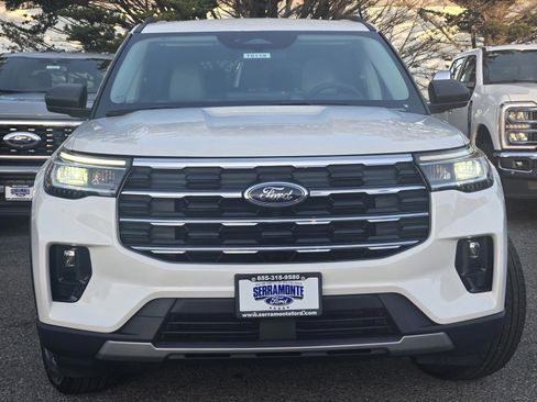 New 2026 Ford Explorer Active image 3