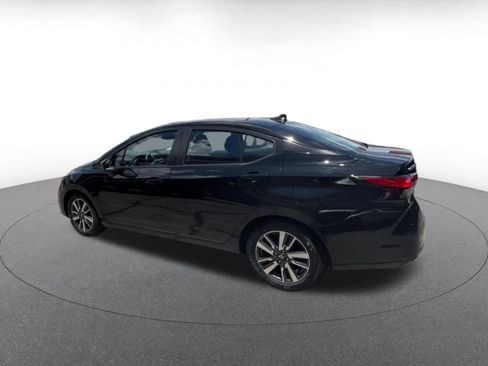 Used 2025 Nissan Versa SV FWD image 10