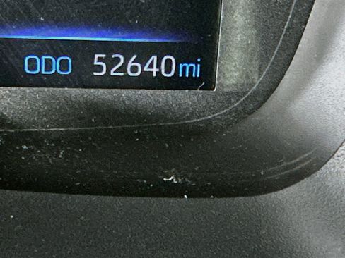 Used 2021 Toyota Corolla SE w/ Special Edition FWD image 19