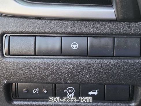 Used 2025 Nissan Rogue SV AWD/4WD image 31